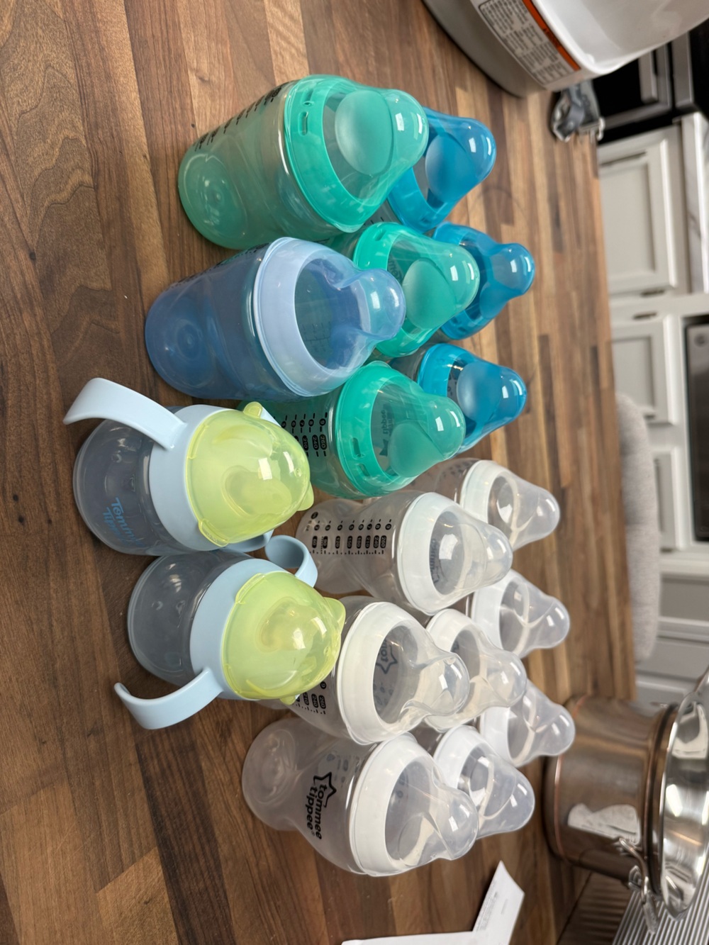 Tommee Tippee Natural Start Bottles (NO NIPPLES) + 2 Starter Sippy Cups